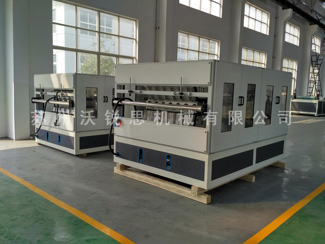 合成树脂瓦设备生产线